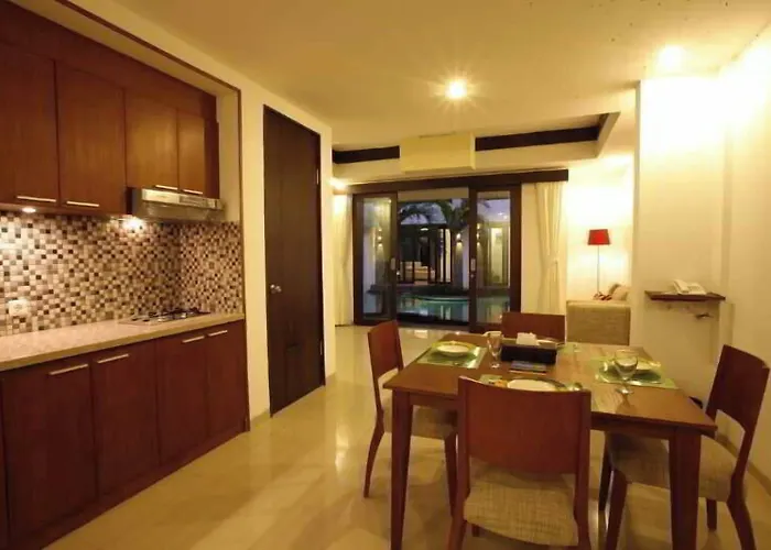 Townhouse 3*