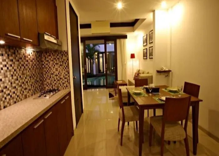 Townhouse 3*